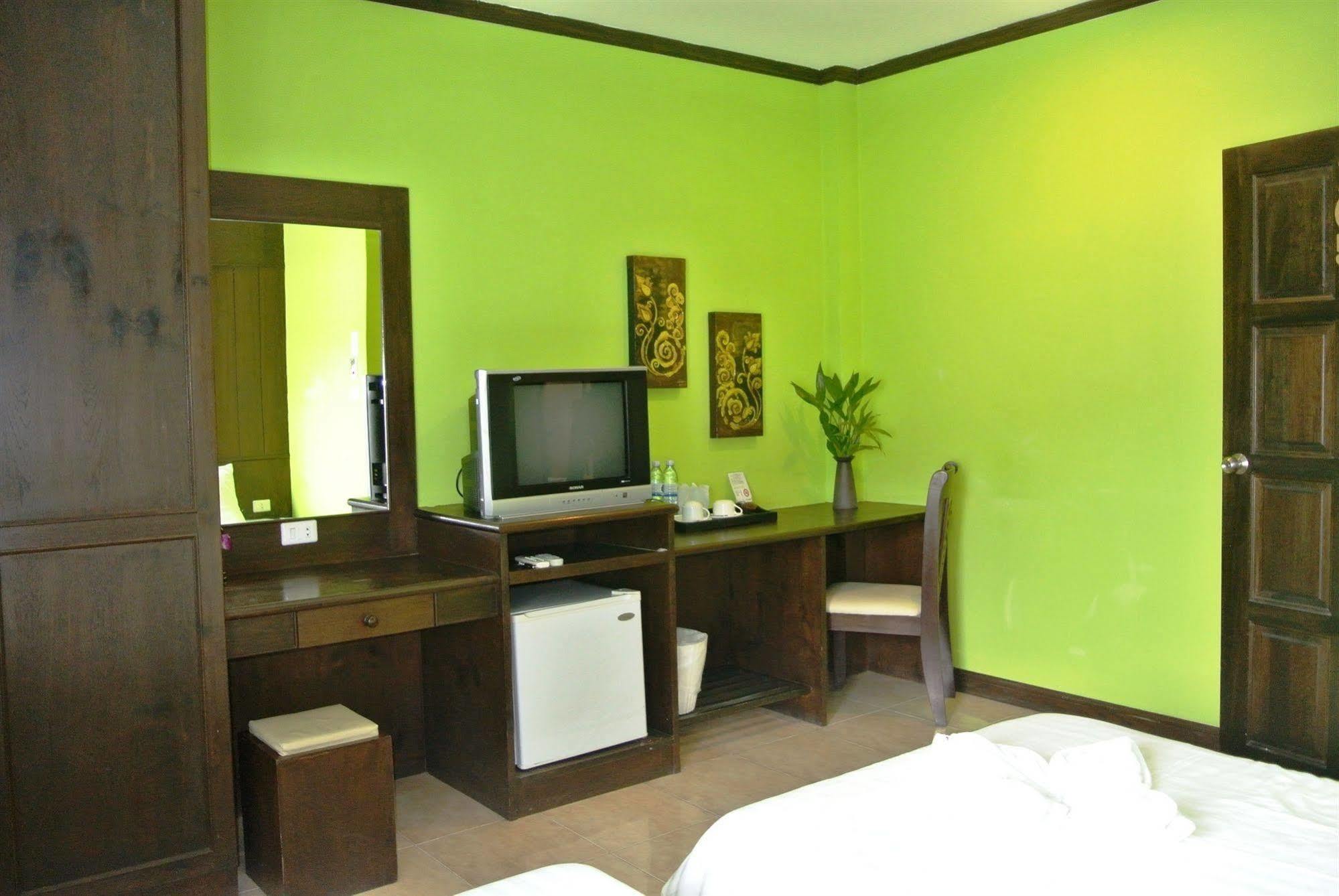 Gorgeous Boutique Room Patong Екстериор снимка